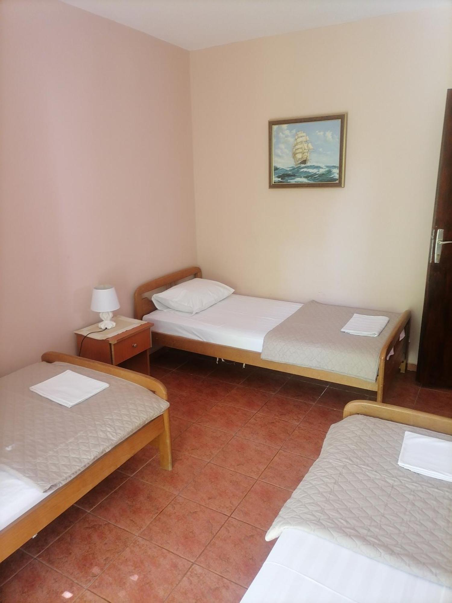 Apartments Ant Budva Phòng bức ảnh
